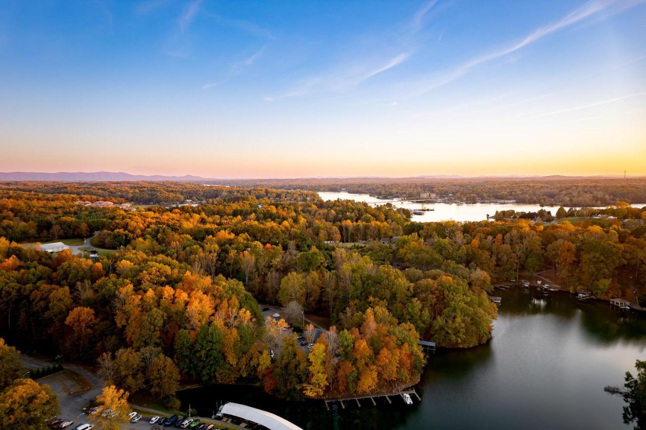 Halesford Harbour Resort - Smith Mountain Lake Moneta Exterior foto