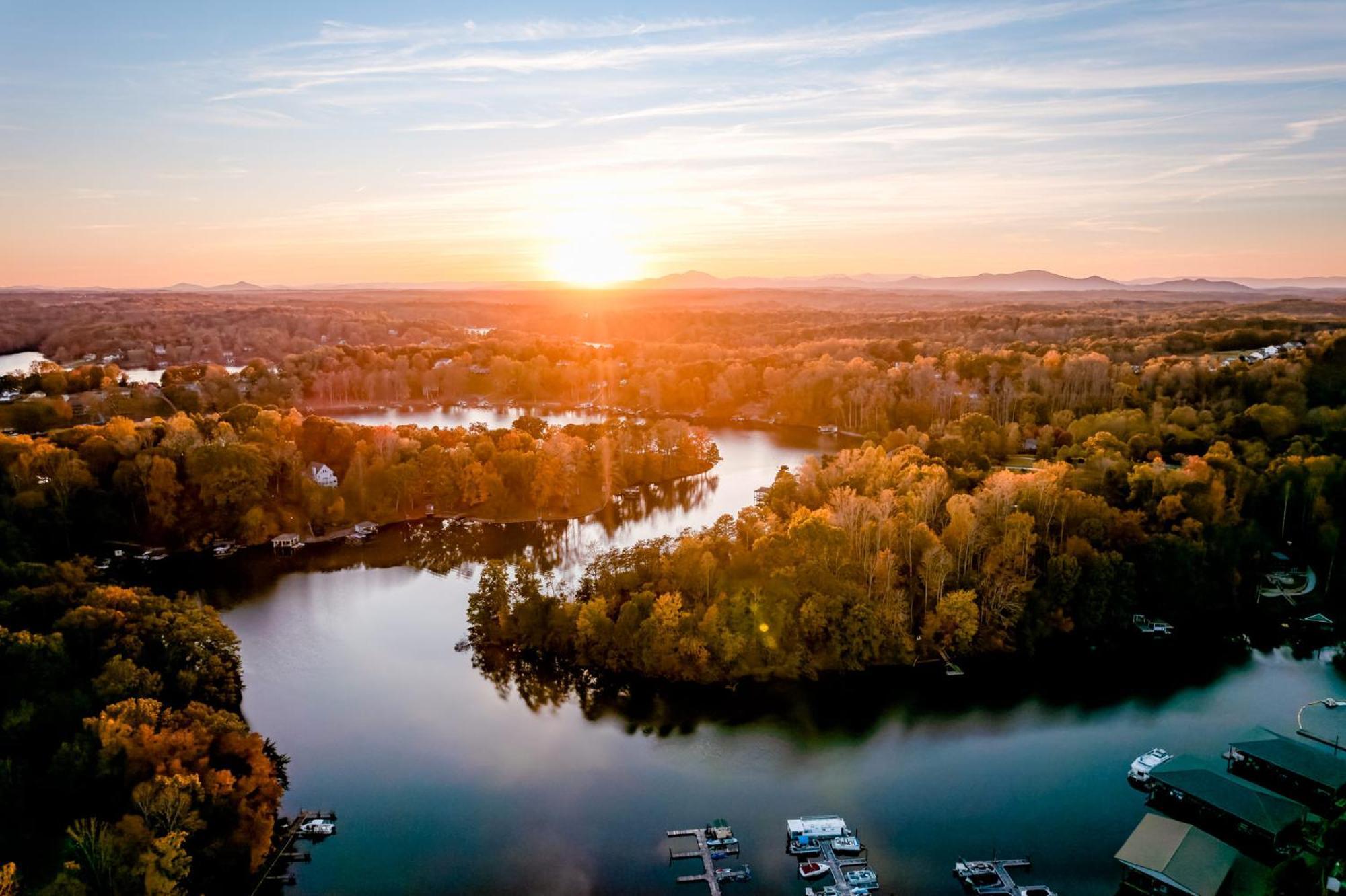 Halesford Harbour Resort - Smith Mountain Lake Moneta Exterior foto