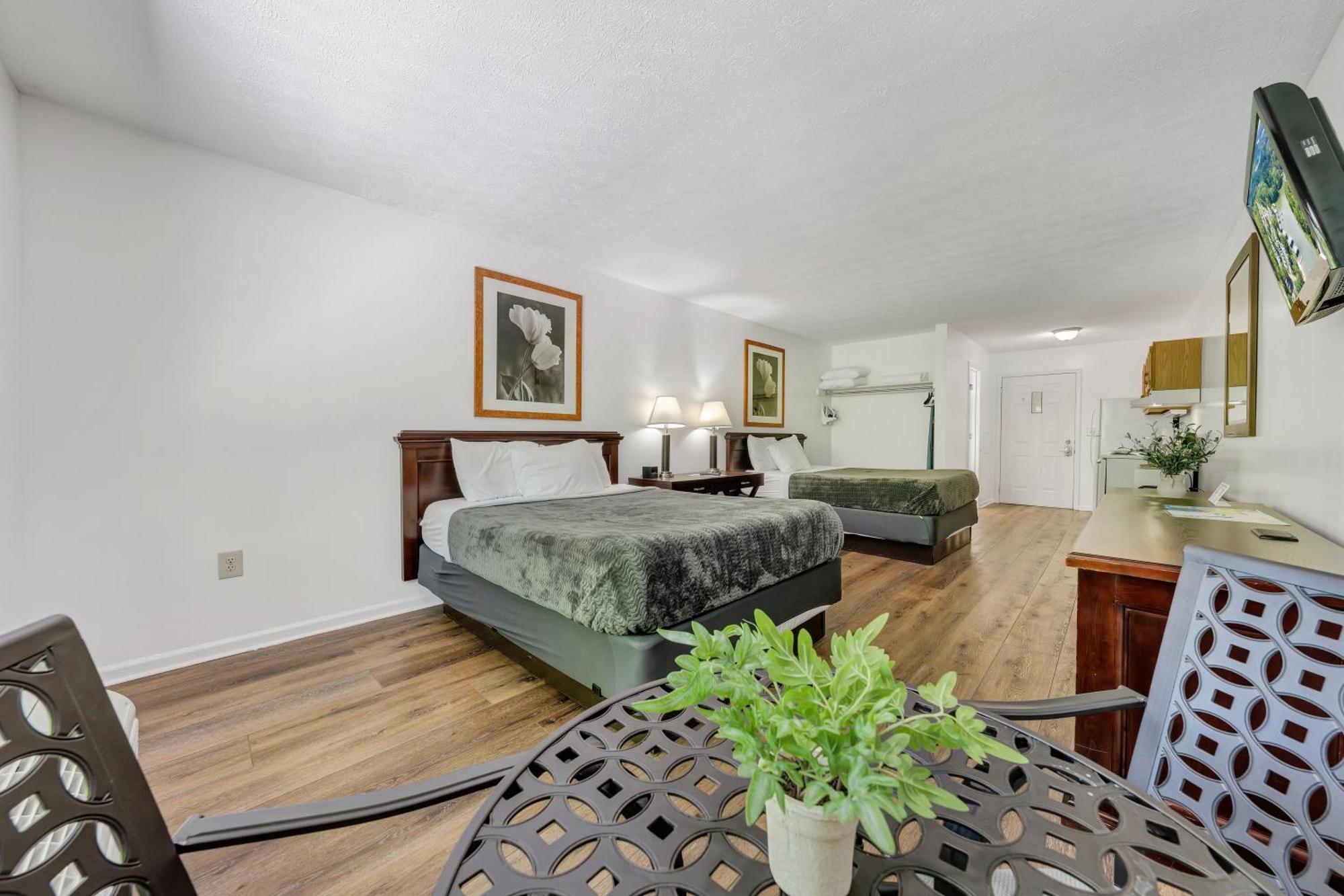 Halesford Harbour Resort - Smith Mountain Lake Moneta Exterior foto